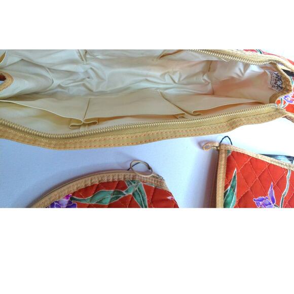 Vintage Star Travel Accessories Floral Print Quilted Travel Toiletry Set of 5 - Picture 5 of 11